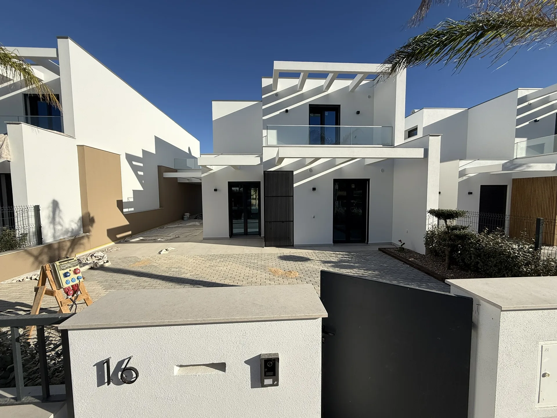 Oliveiras Residence – 2026-09-09