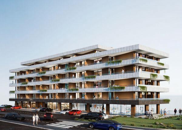 Aura Residence 2