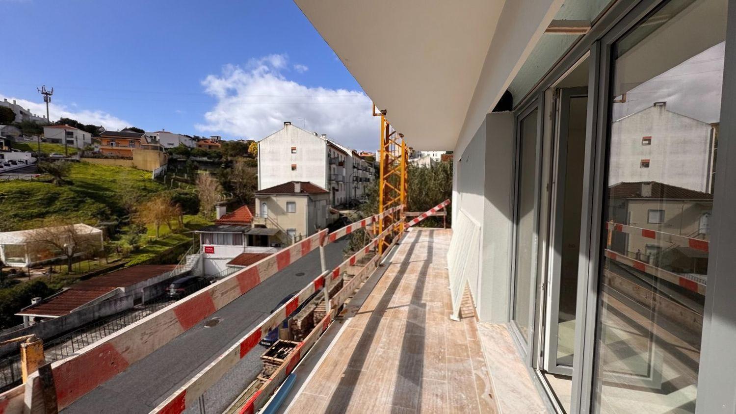 Aura Residence 8