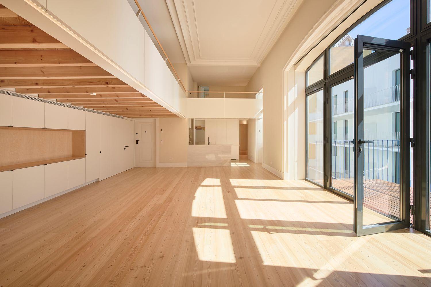Grand Loft Avenida 1