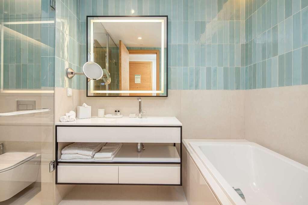 Hyatt Regency 5