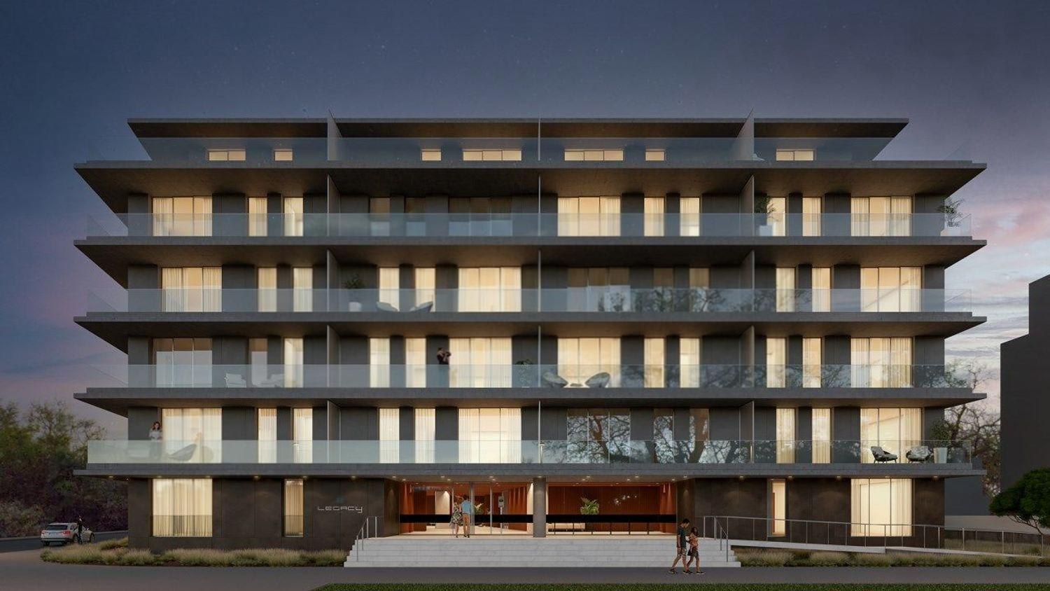 Legacy Living 18