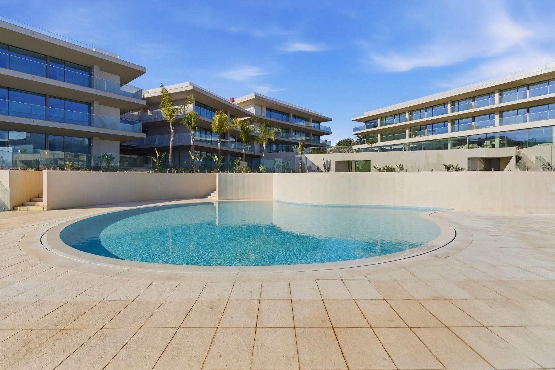 Nomad Bay 3