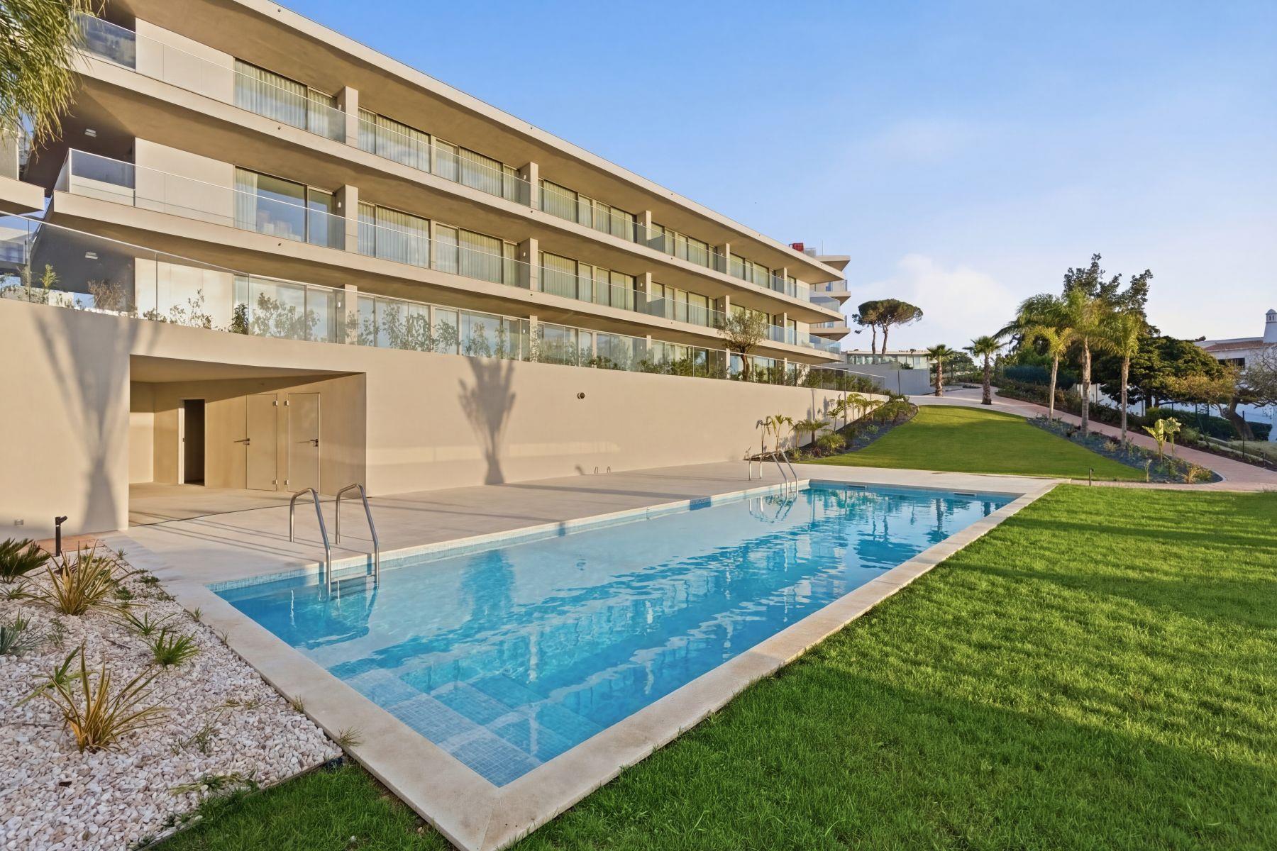 Nomad Bay 9