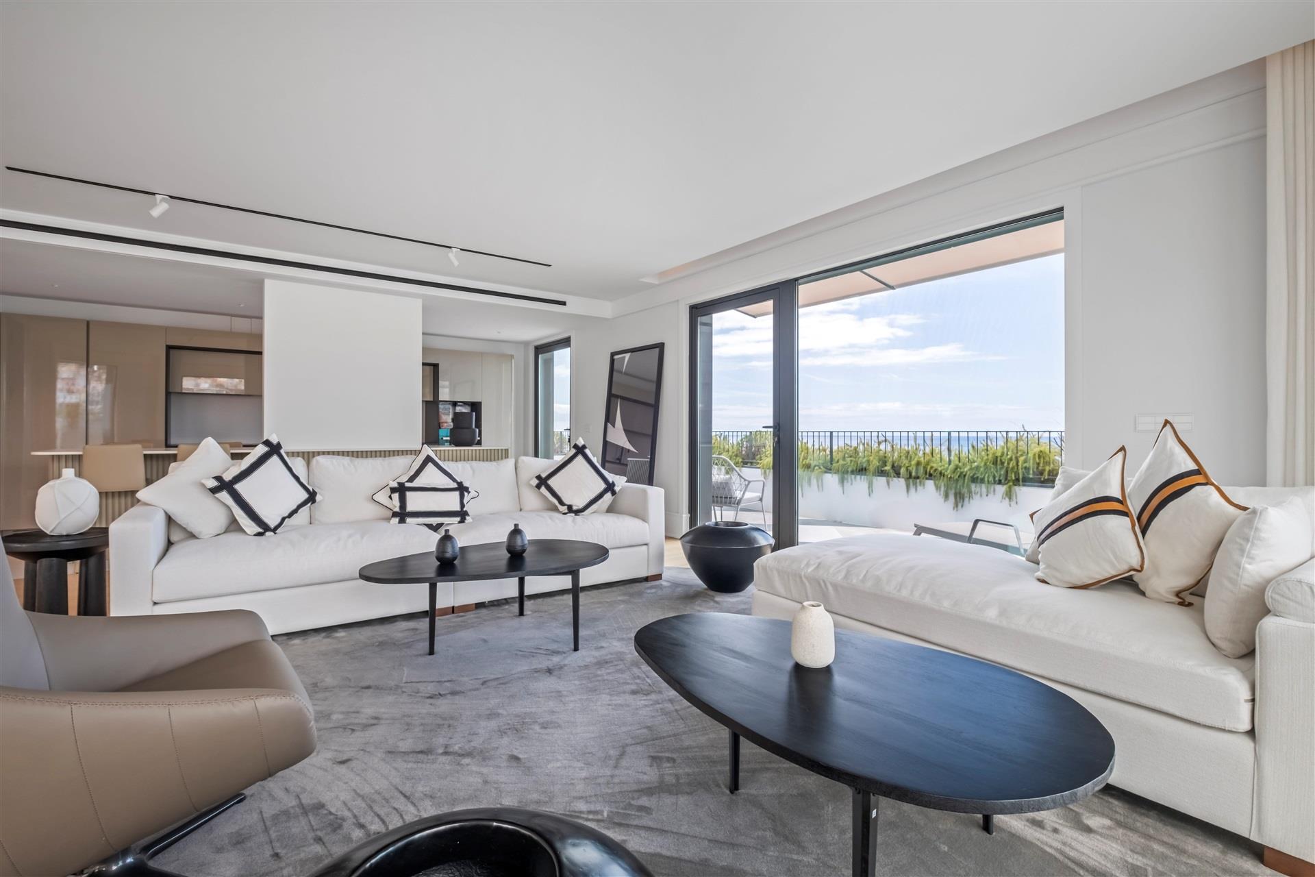 Savoy Residence Insular 130