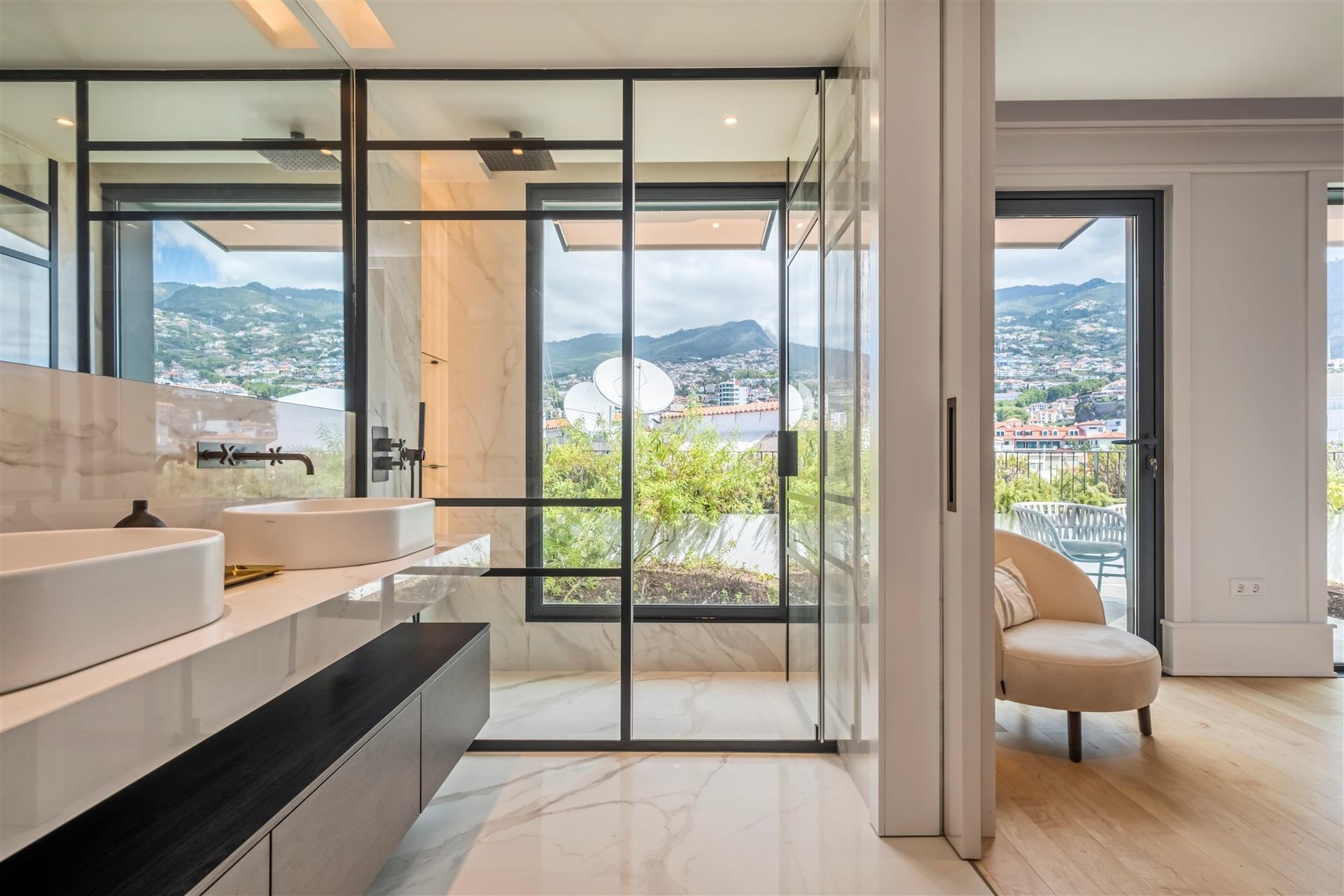 Savoy Residence Insular 165