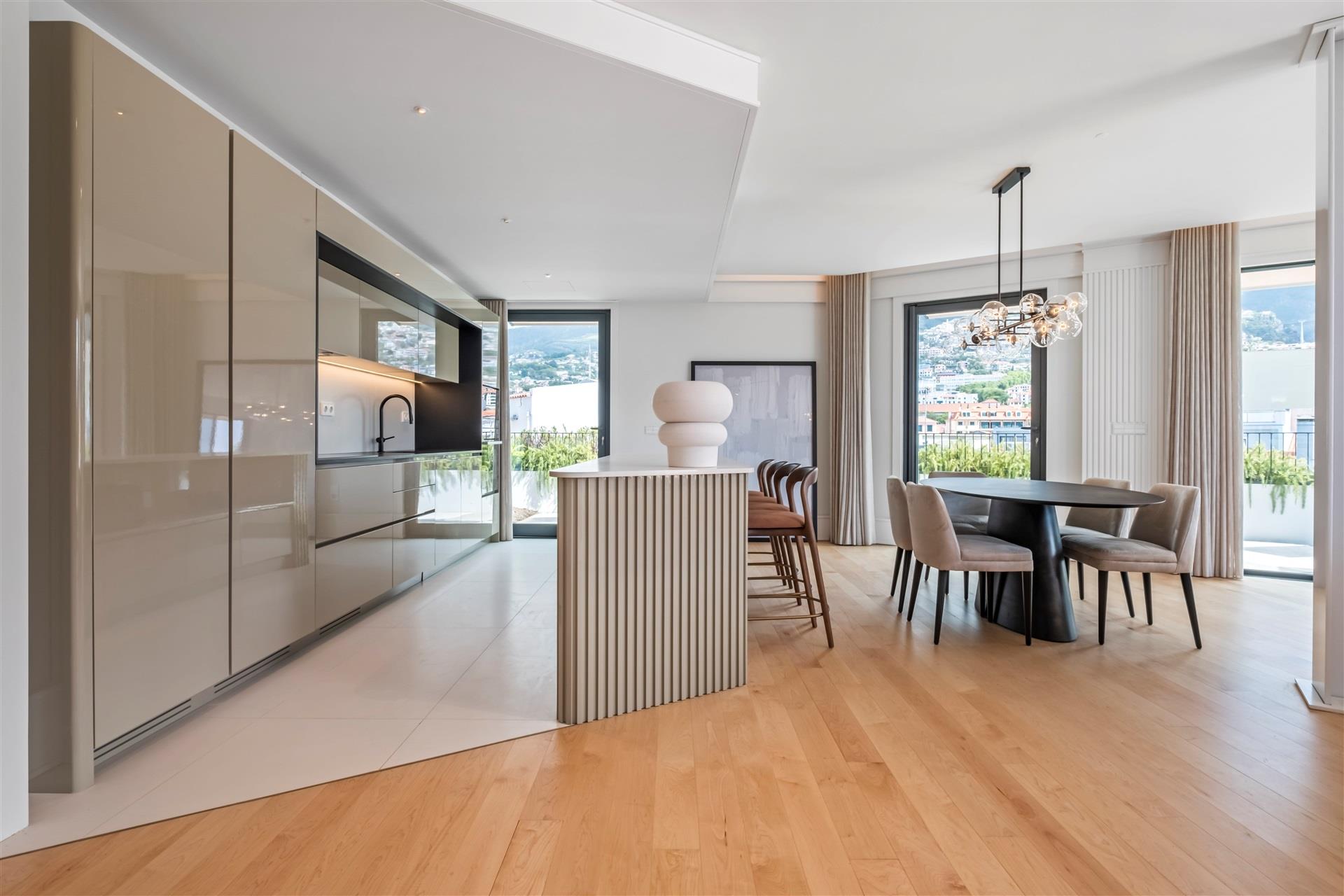 Savoy Residence Insular 176