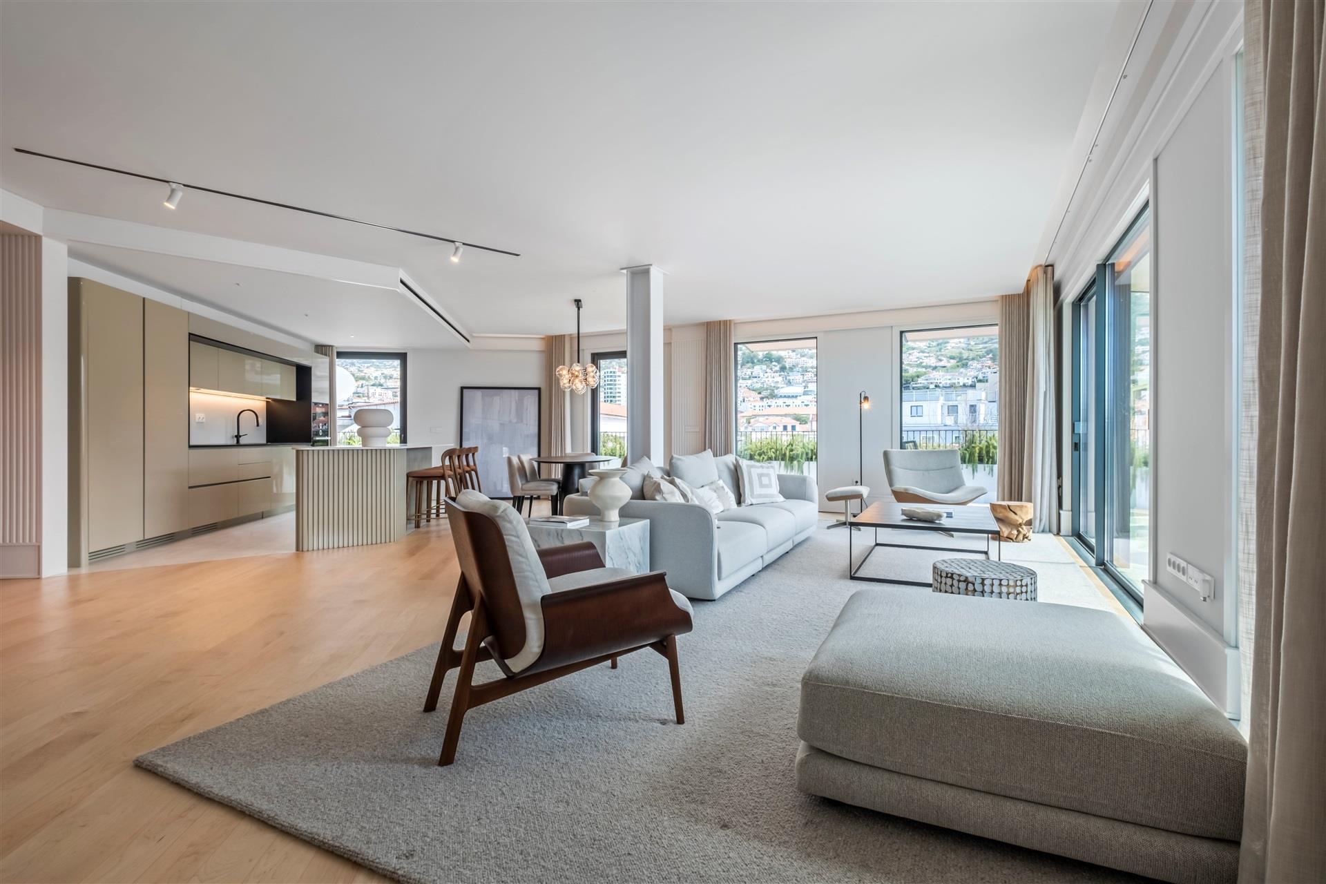 Savoy Residence Insular 205