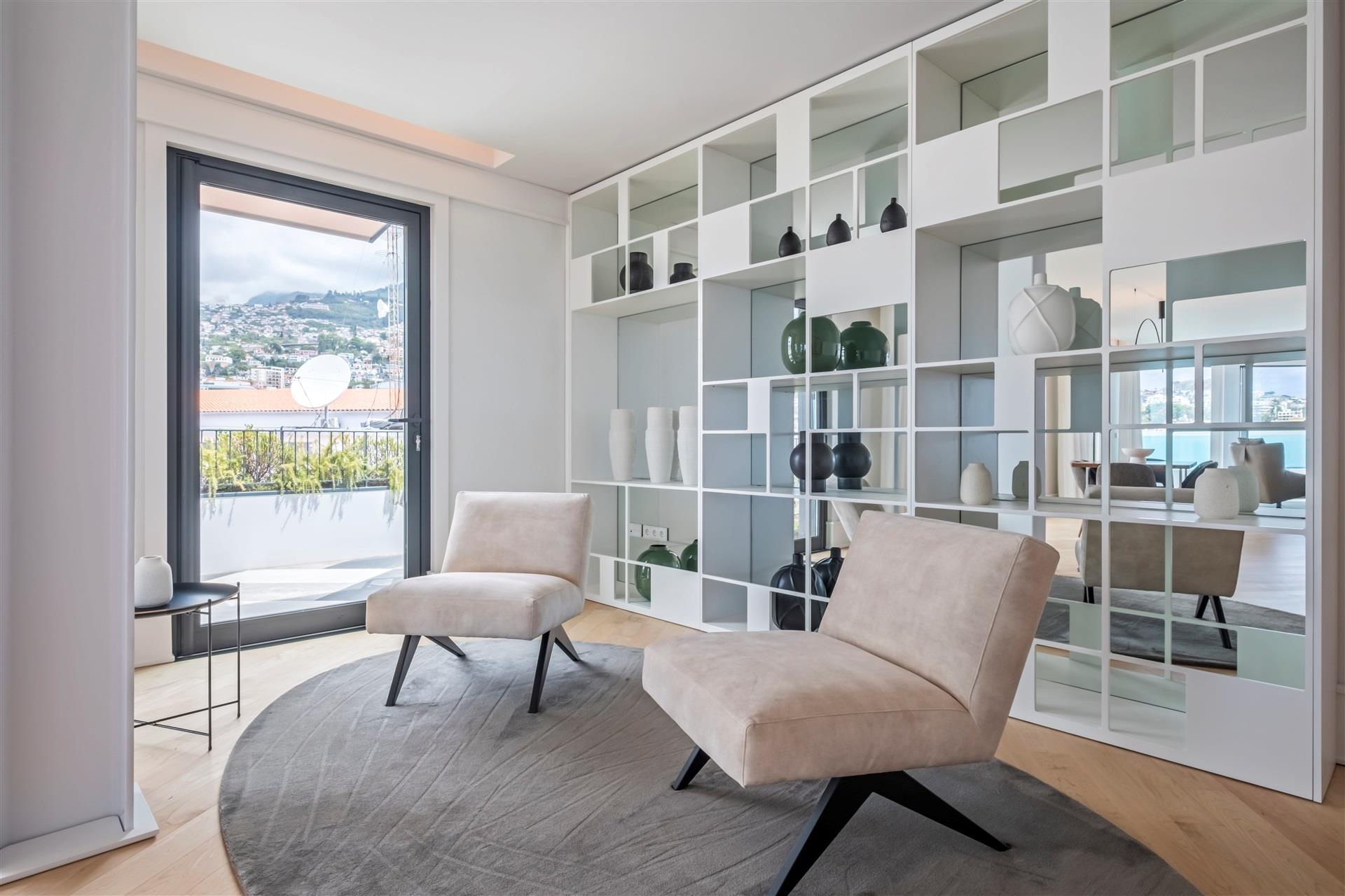 Savoy Residence Insular 207