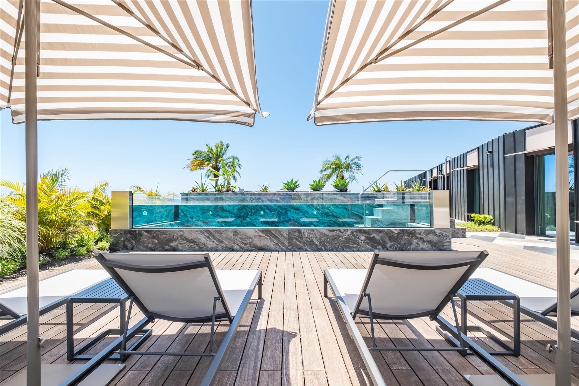 Savoy Residence Insular 235