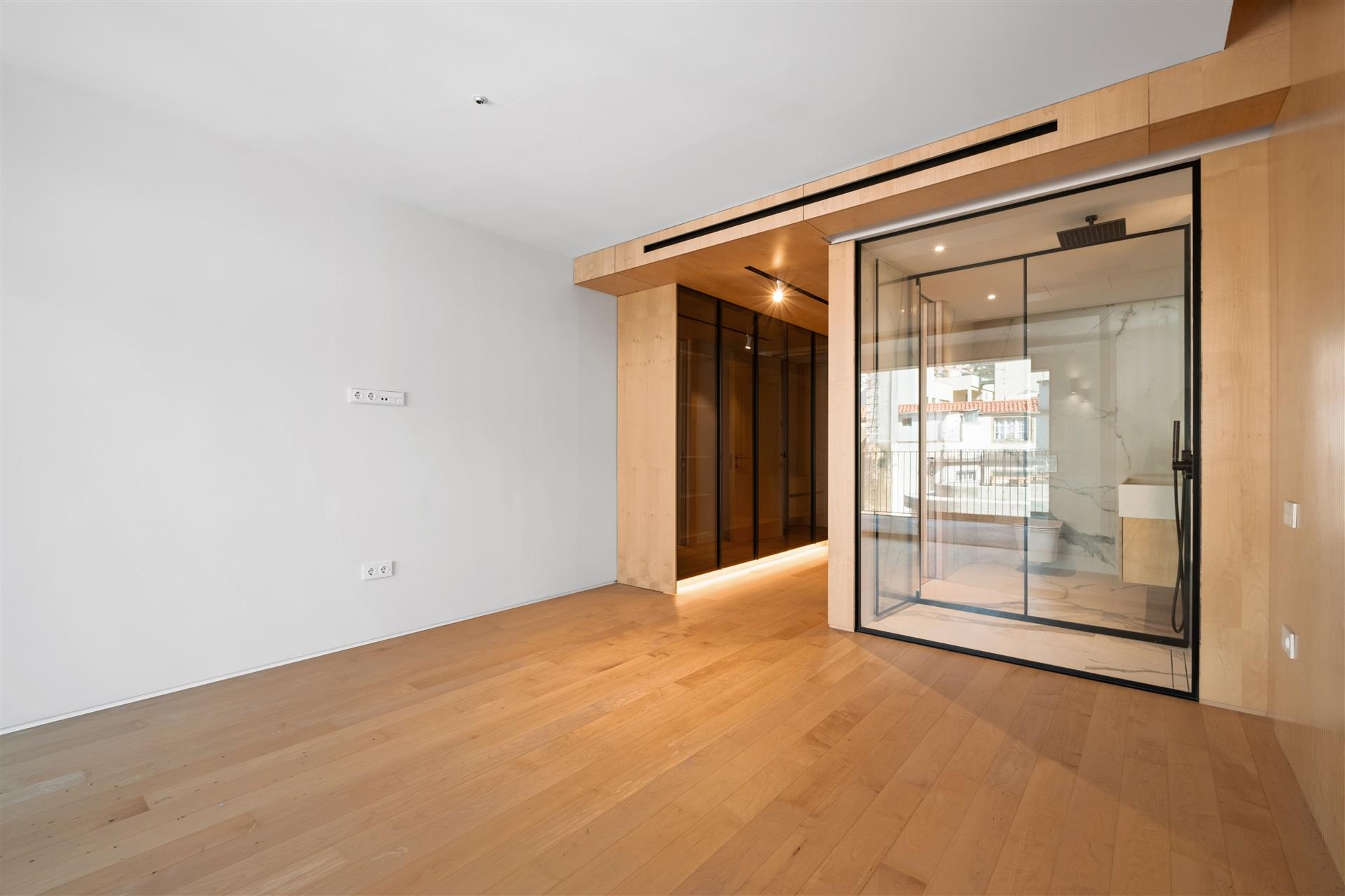 Savoy Residence Insular 240