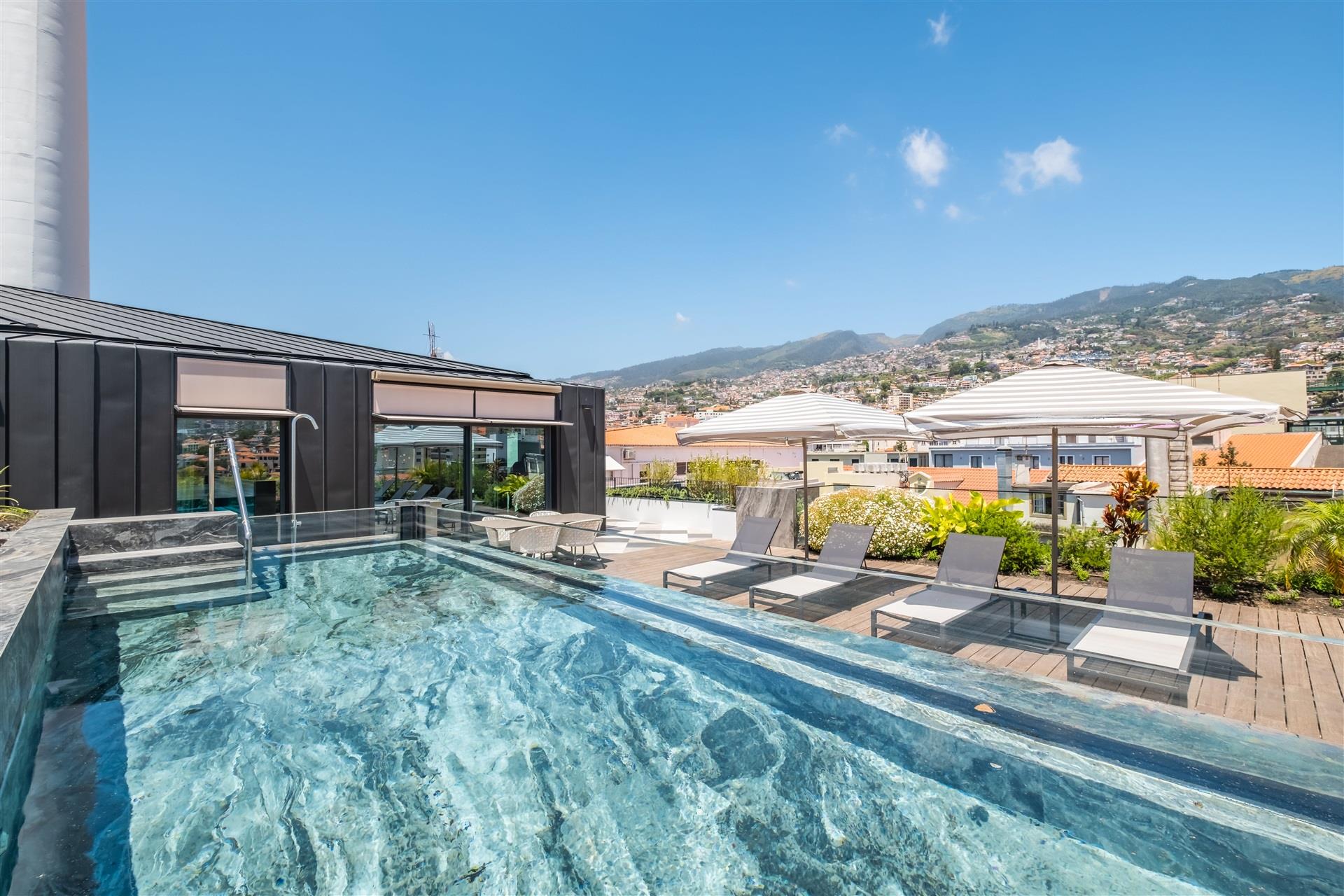 Savoy Residence Insular 250