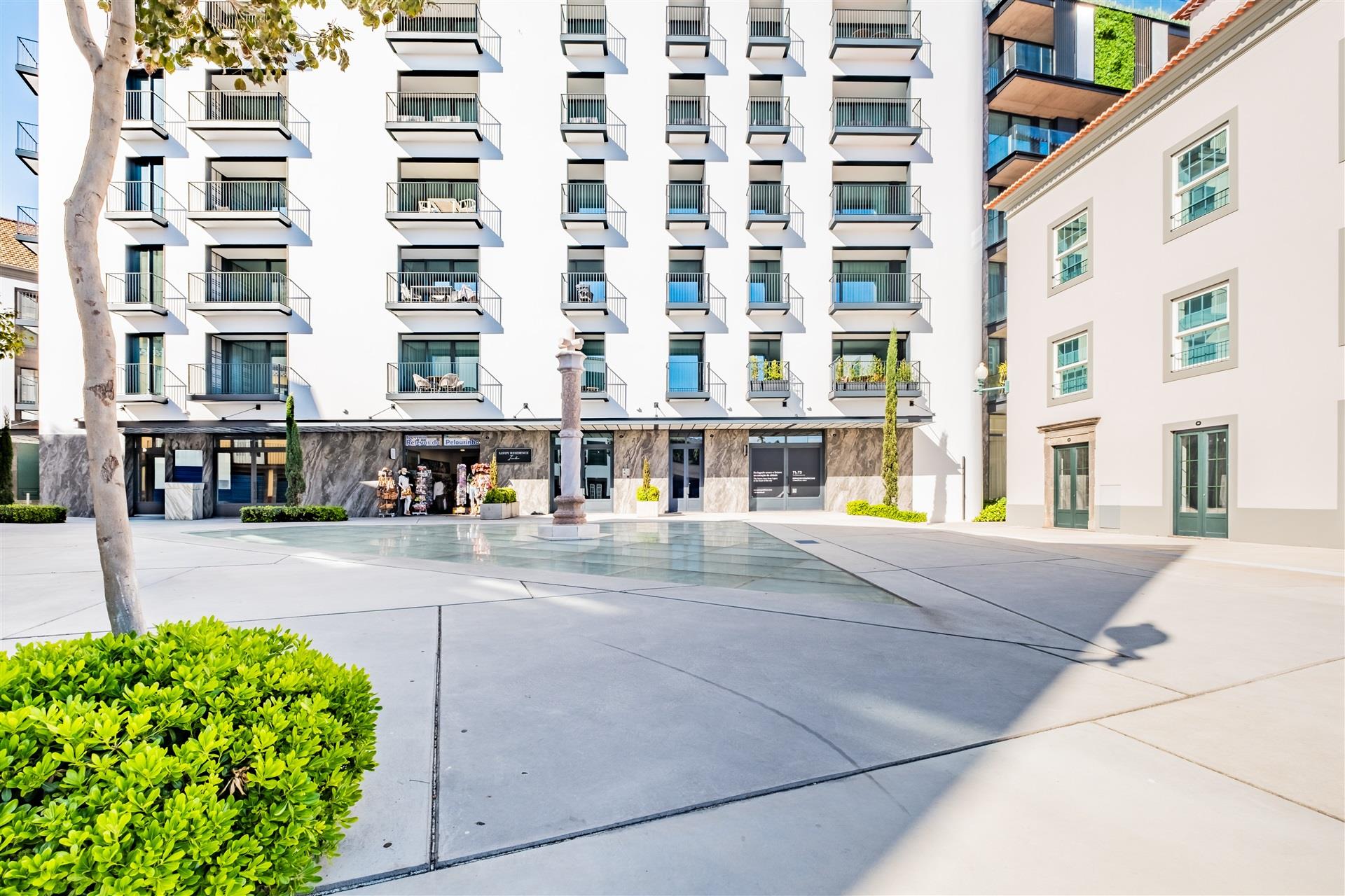 Savoy Residence Insular 270