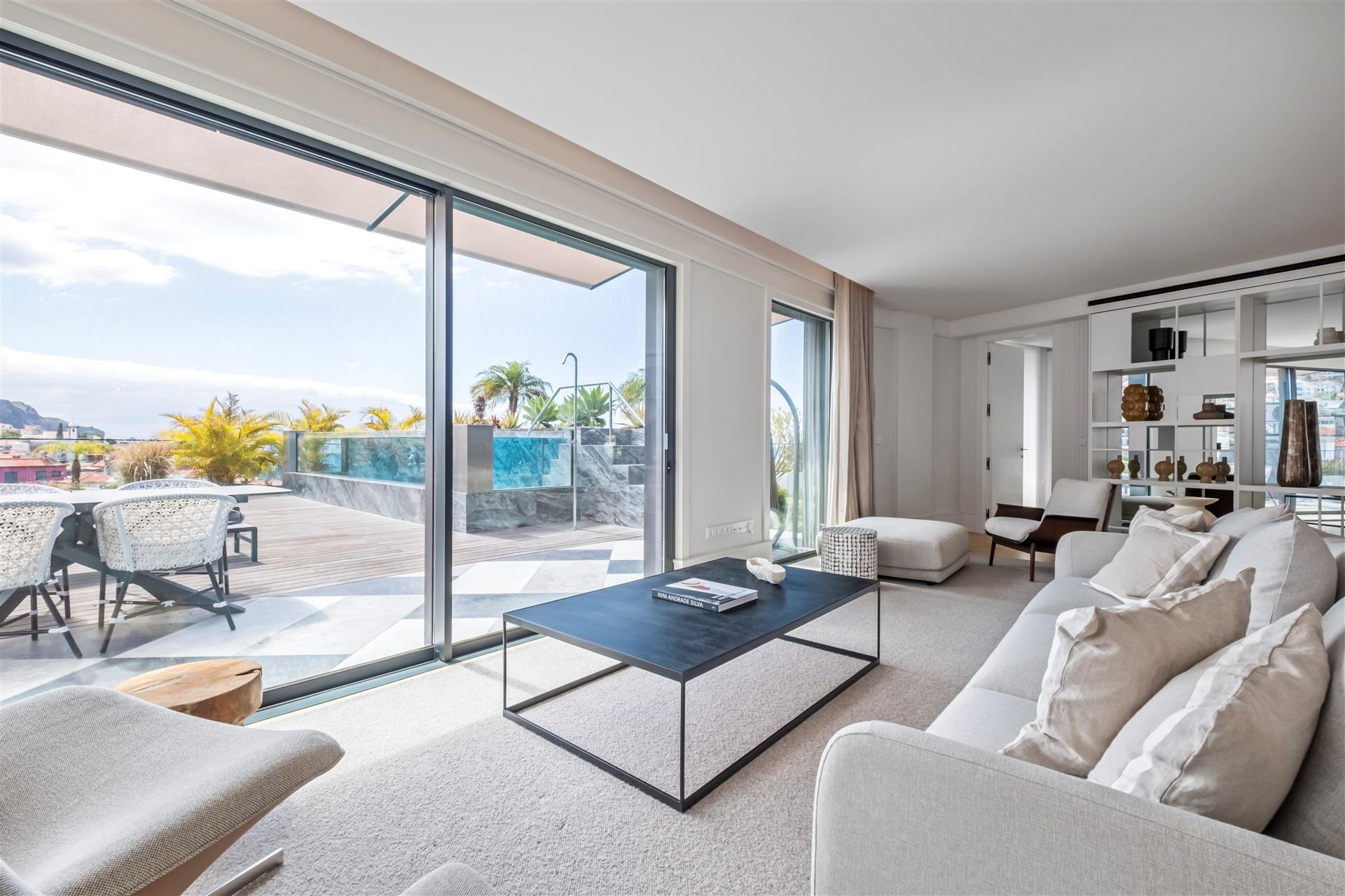 Savoy Residence Insular 48
