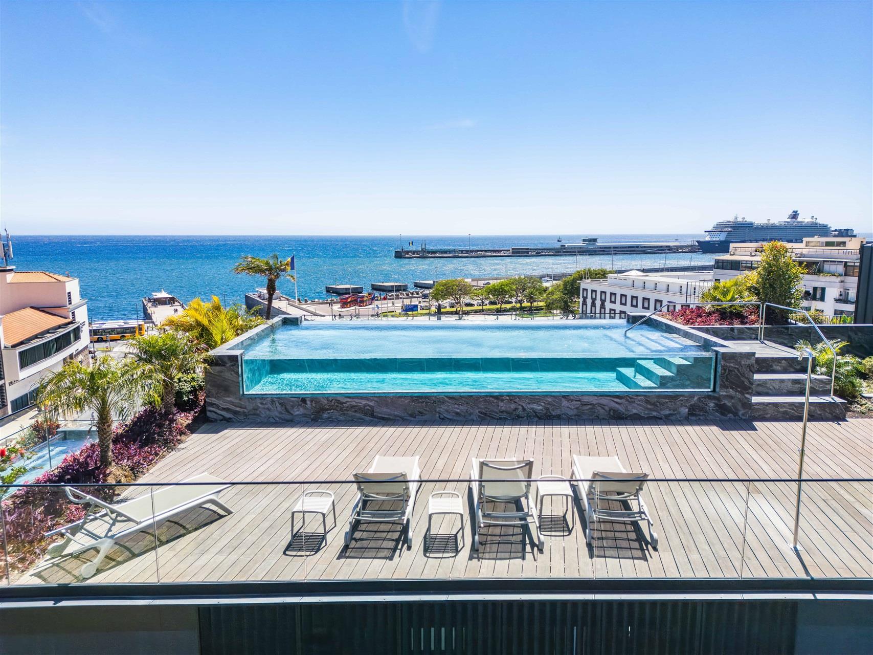 Savoy Residence Insular 53