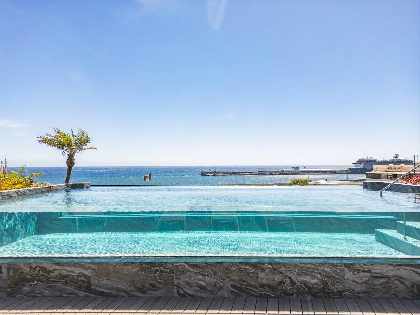 Savoy Residence Insular 68