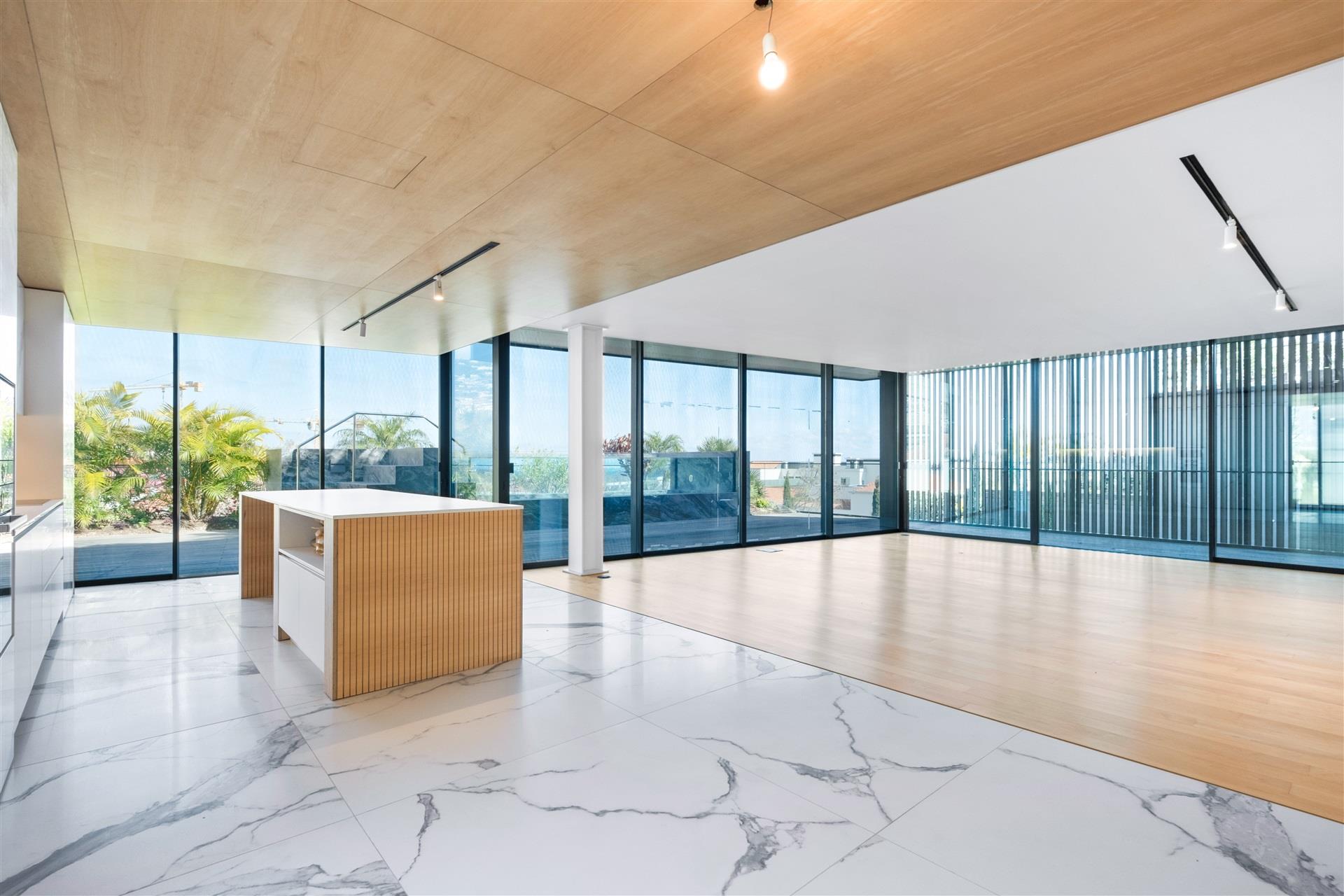 Savoy Residence Insular 92