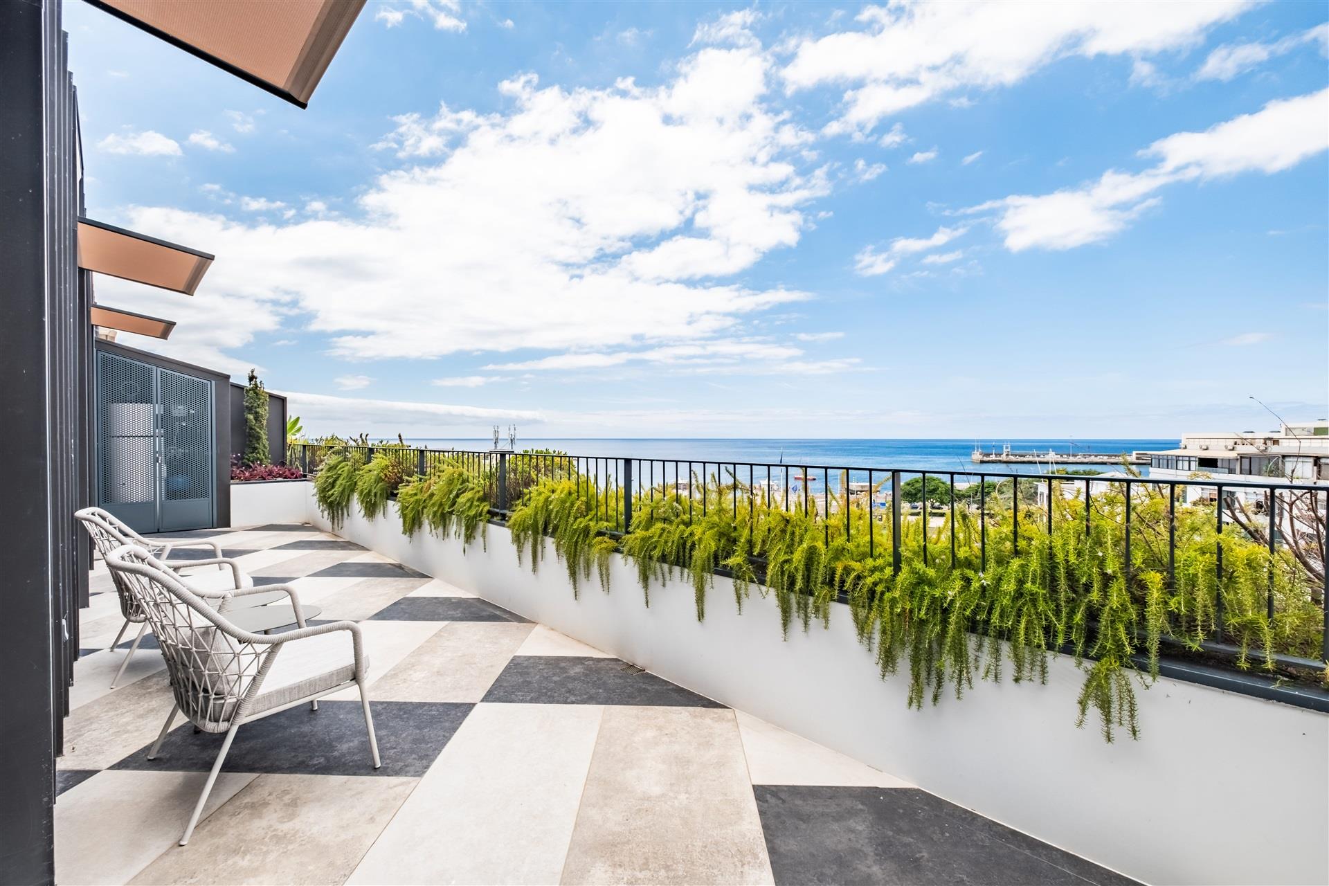 Savoy Residence Insular 94