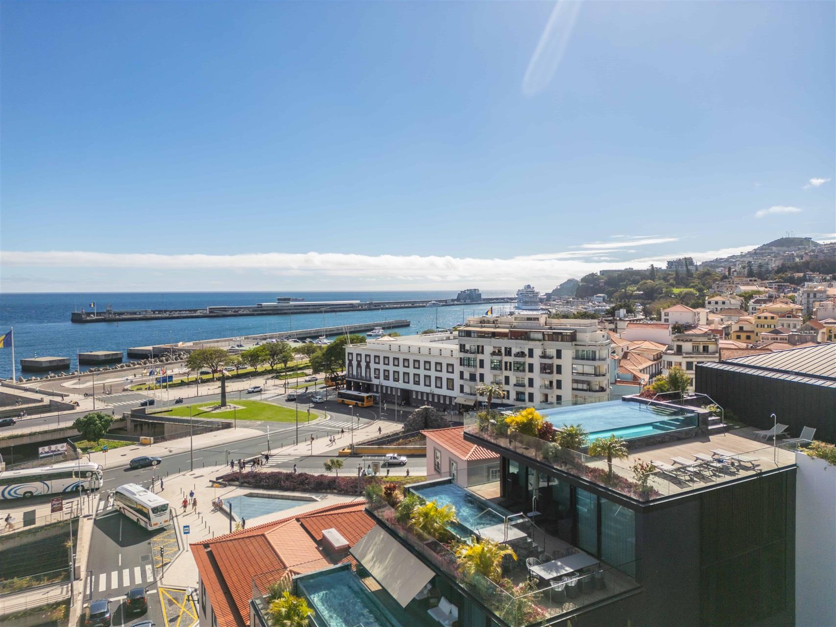 Savoy Residence Insular 96