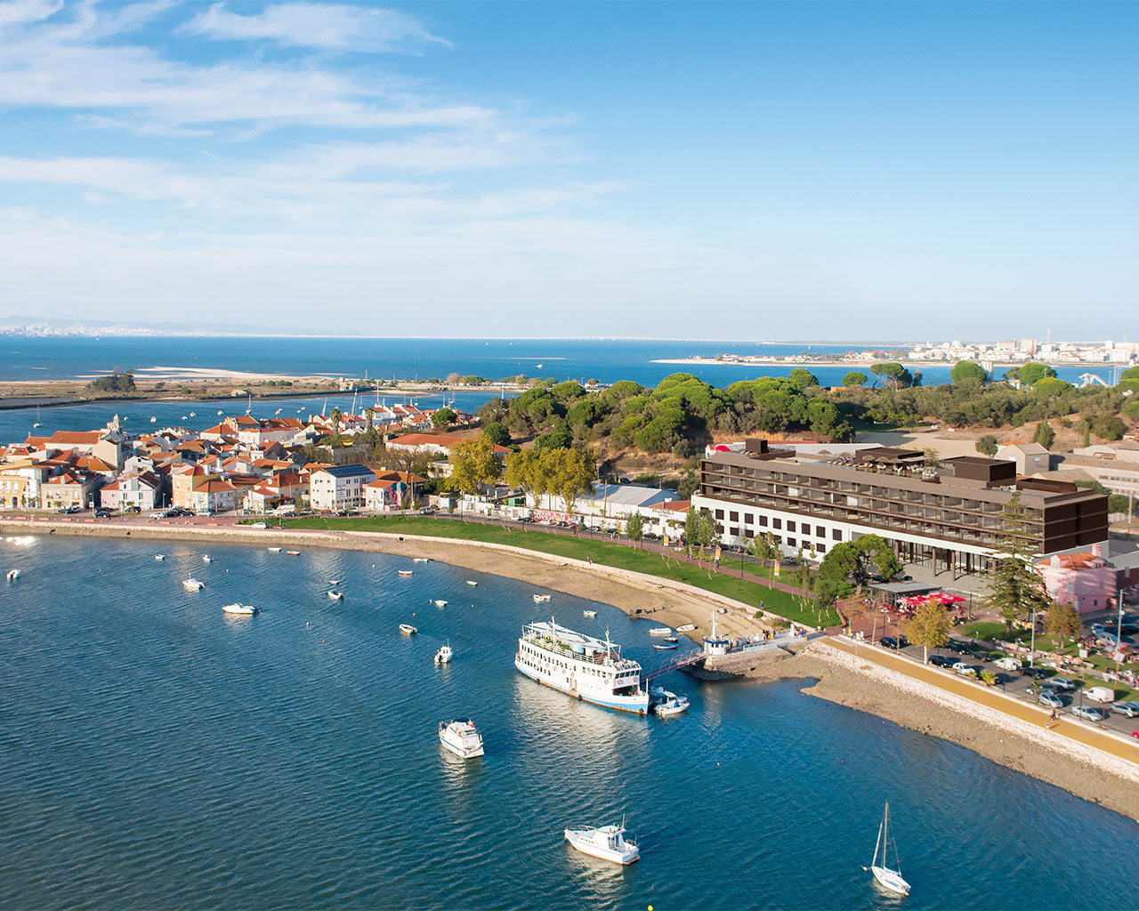 UPON Harbor 14