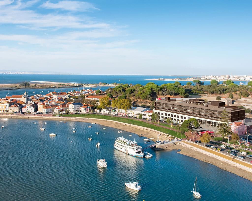 UPON Harbor 48